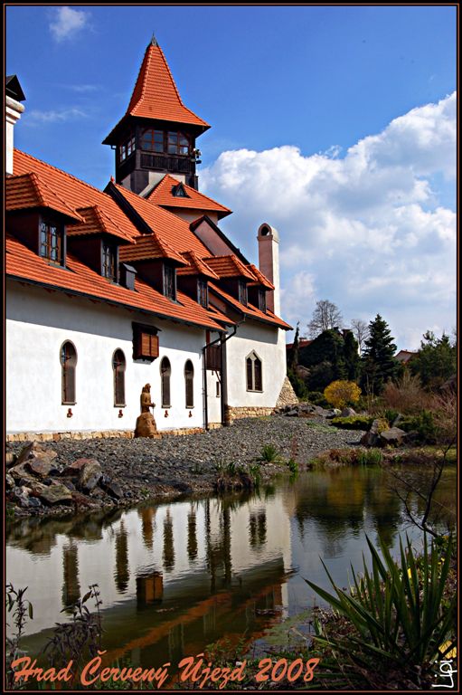 Hrad Četrvený Újezd